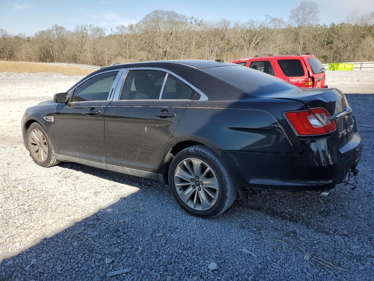 2011 Ford Taurus - Image 2