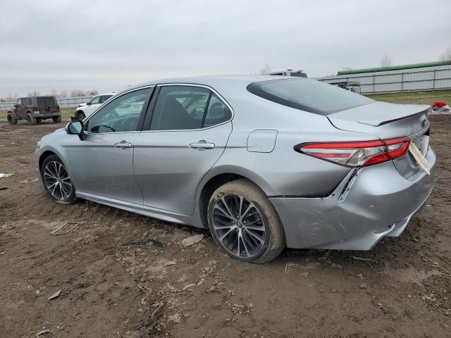  TOYOTA CAMRY 2018 Srebrny