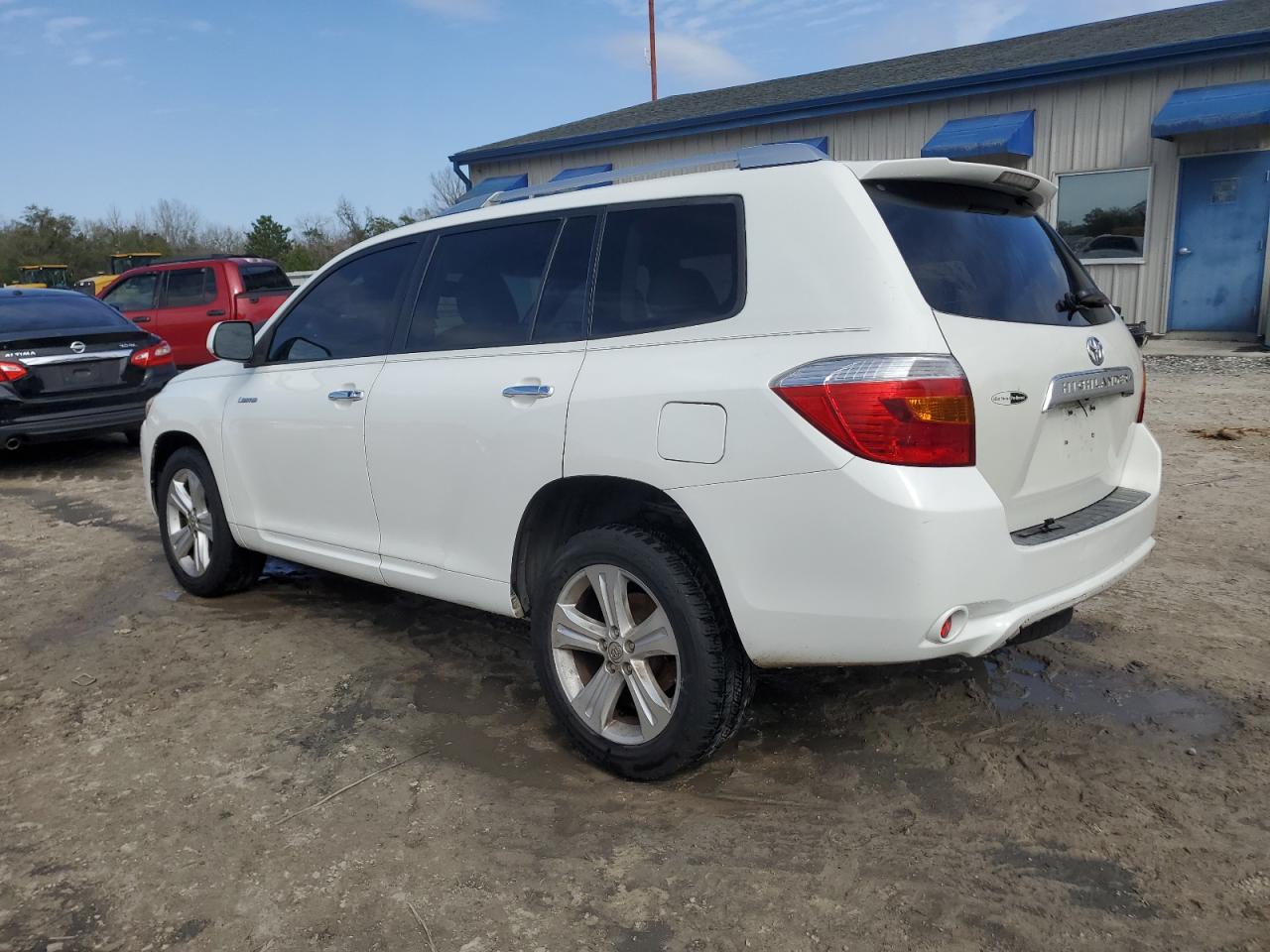 2010 Toyota Highlander - Image 2