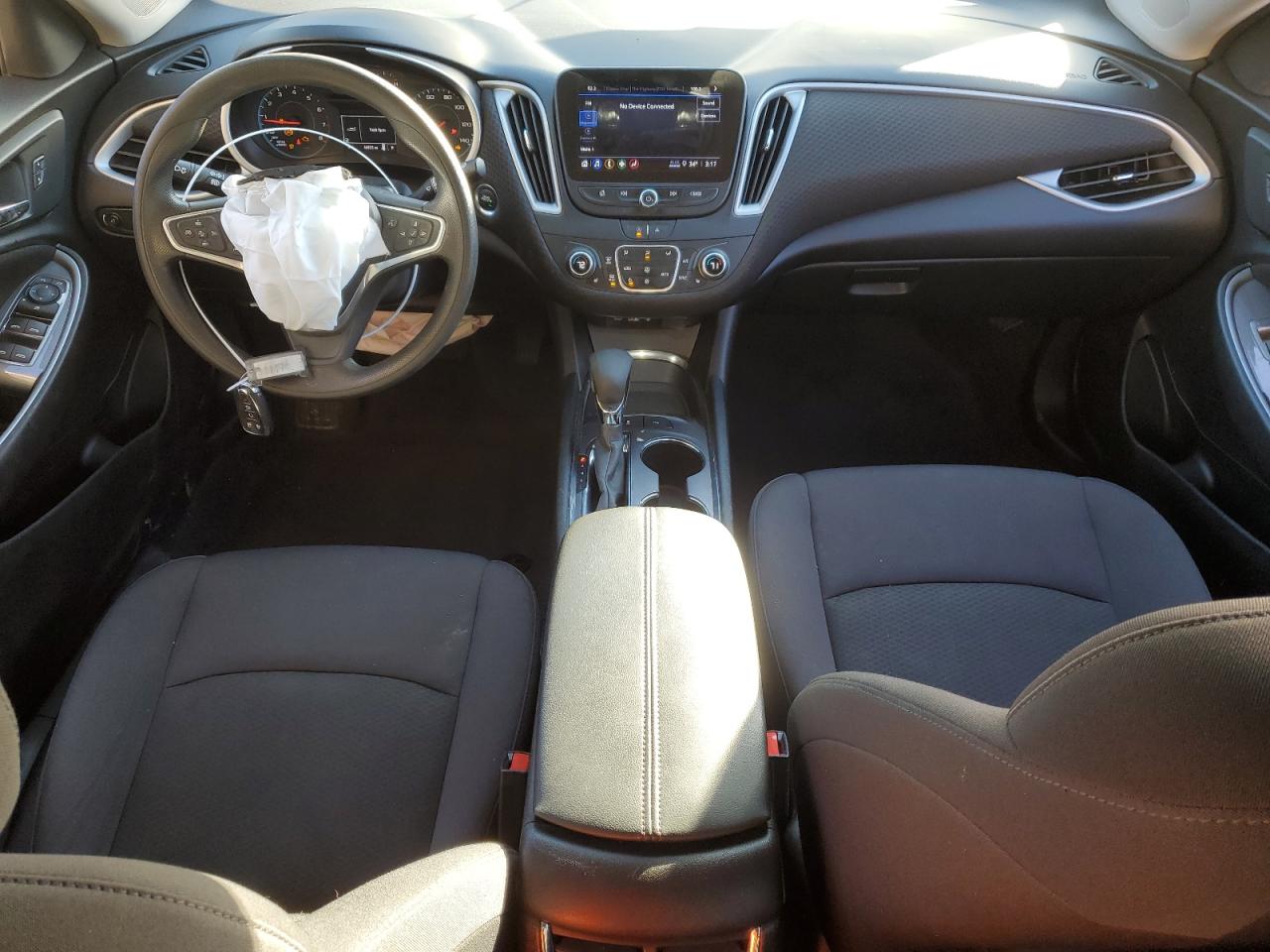2023 Chevrolet Malibu - Image 8