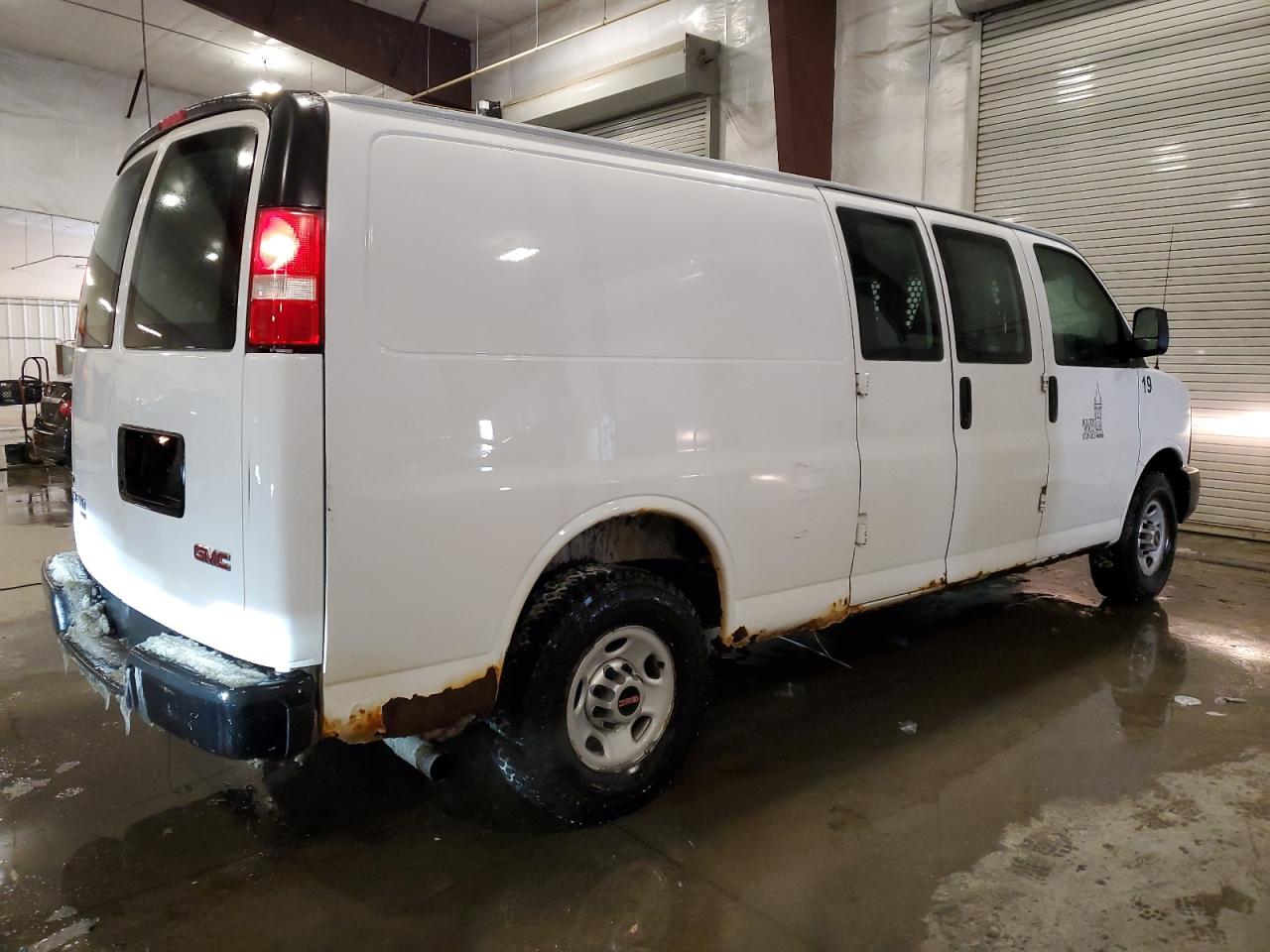 2012 GMC Savana - Image 3