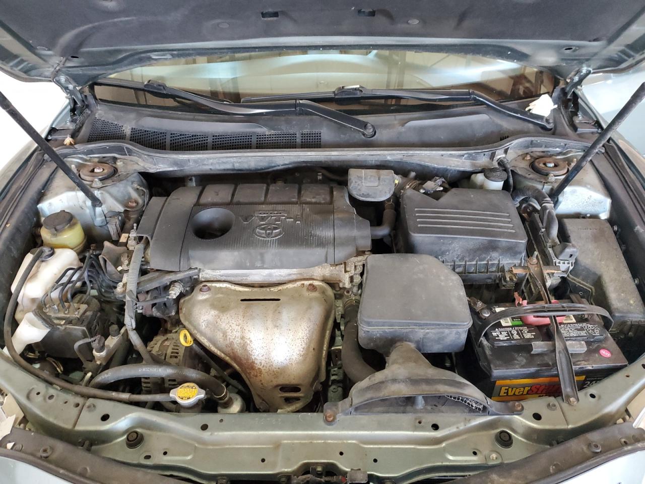 2011 Toyota Camry - Image 13