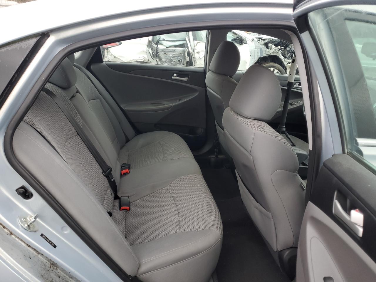 2014 Hyundai Sonata - Image 10