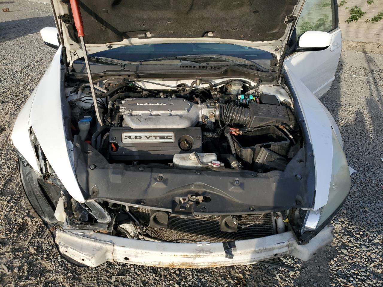 2005 Honda Accord - Image 11