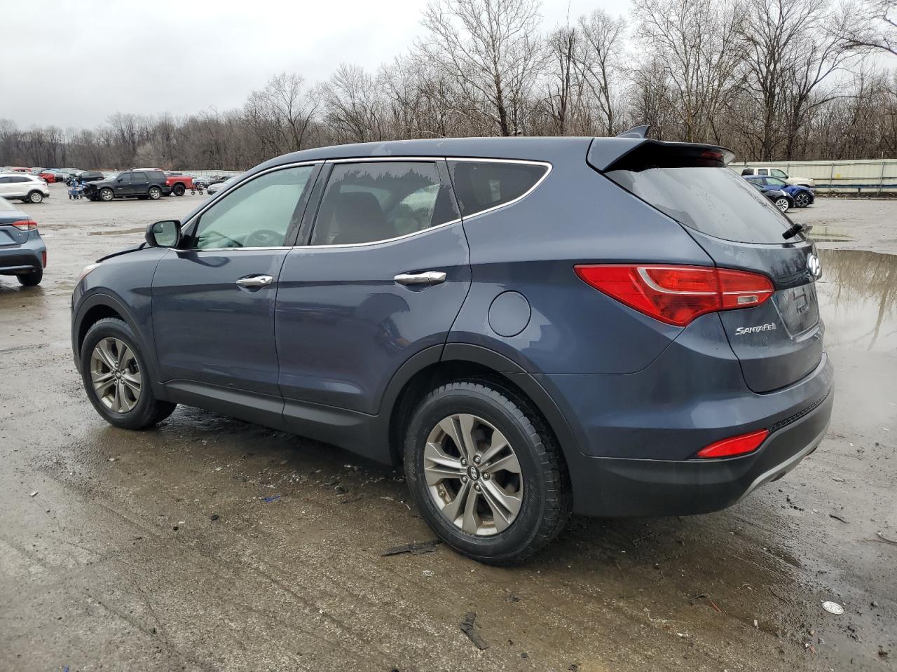 2015 Hyundai Santa Fe - Image 2