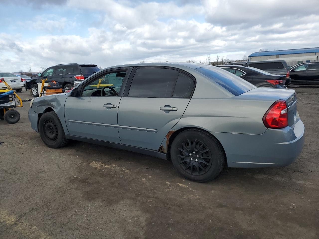 2007 Chevrolet Malibu - Image 2