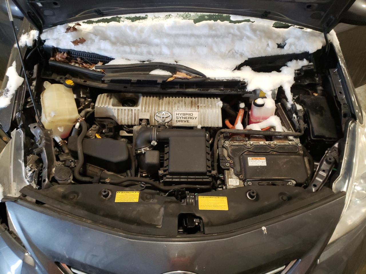 2013 Toyota Prius - Image 13