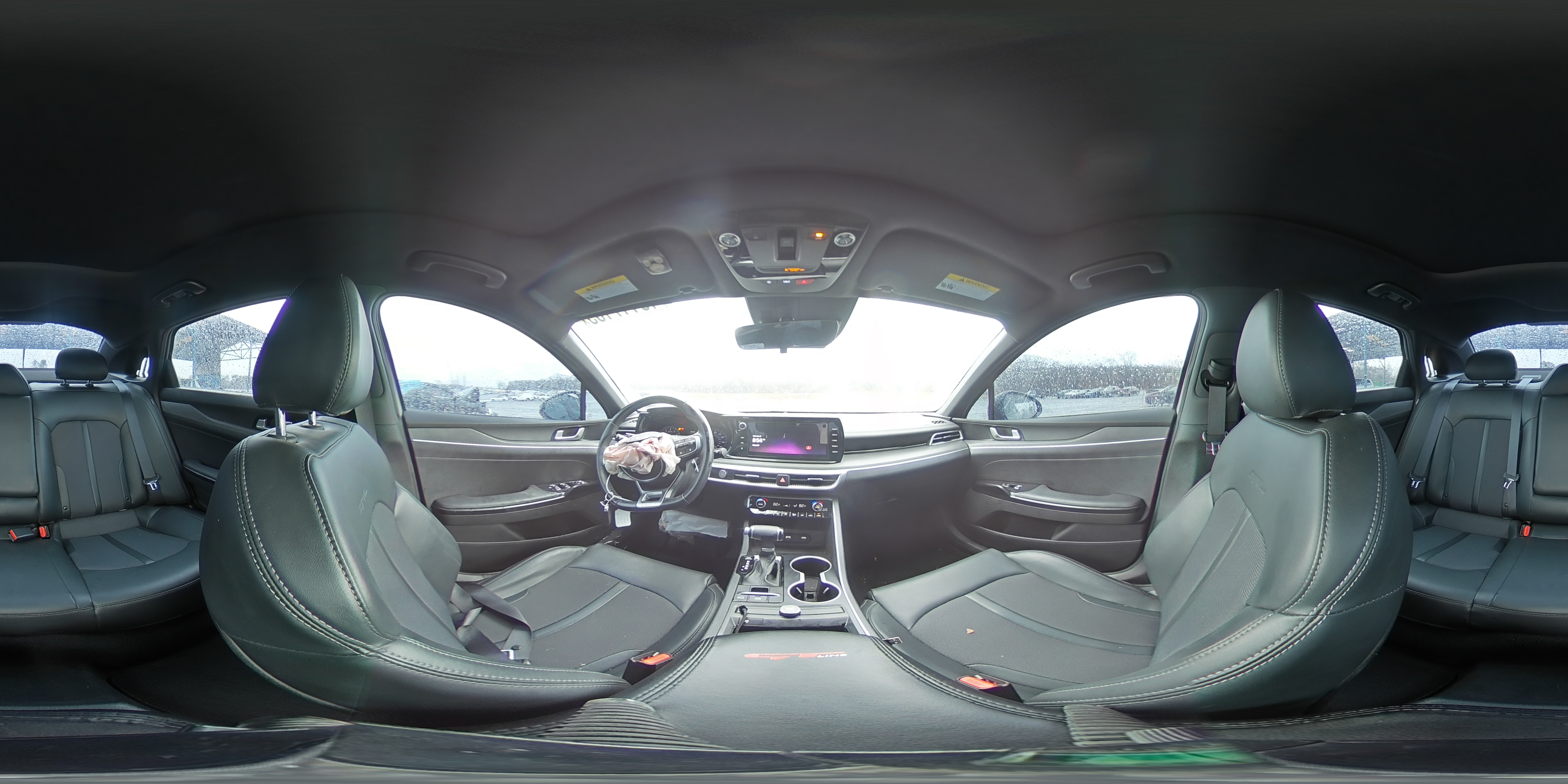 2023 Kia K5 - Image 13