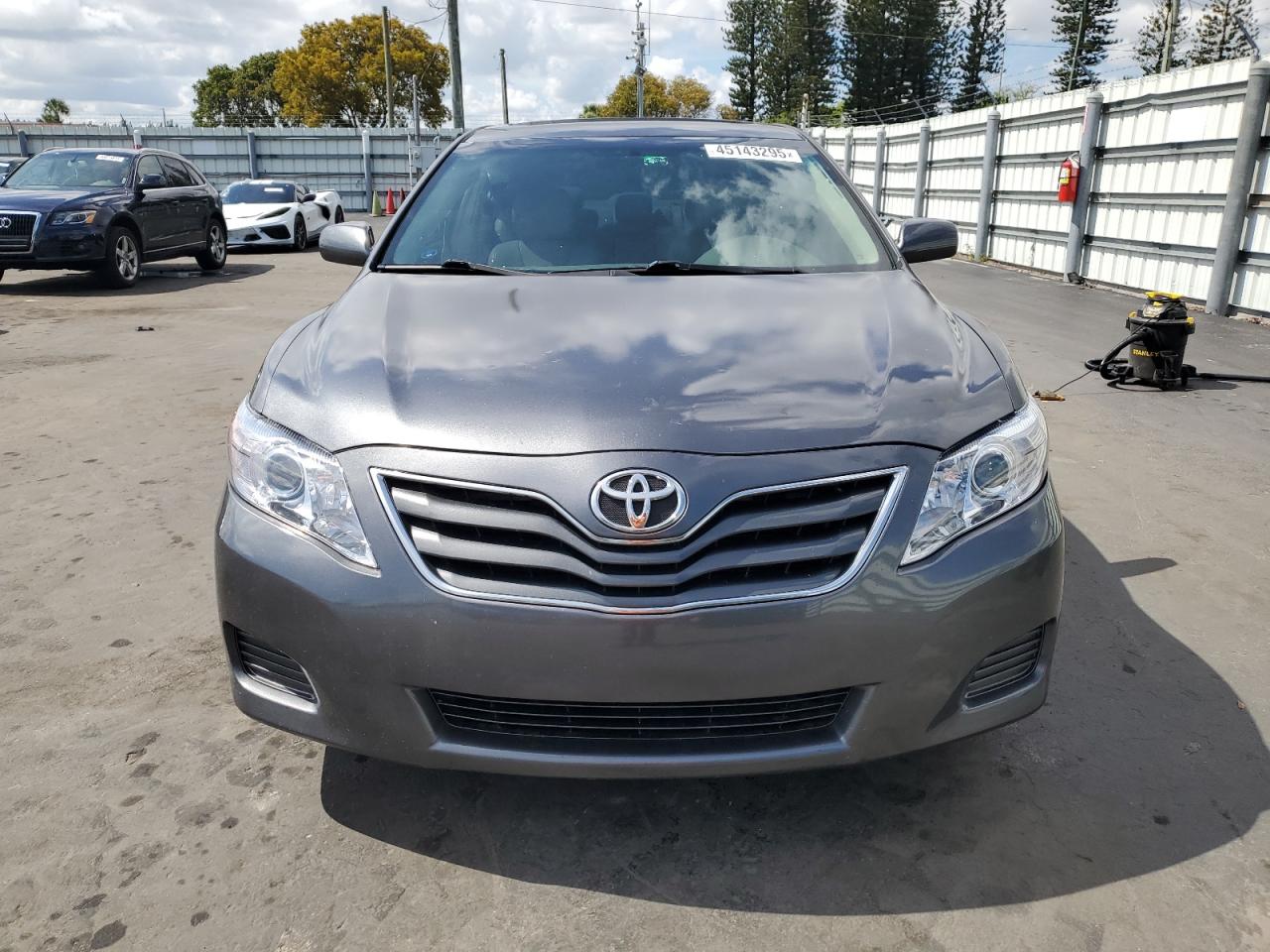 2011 Toyota Camry - Image 5