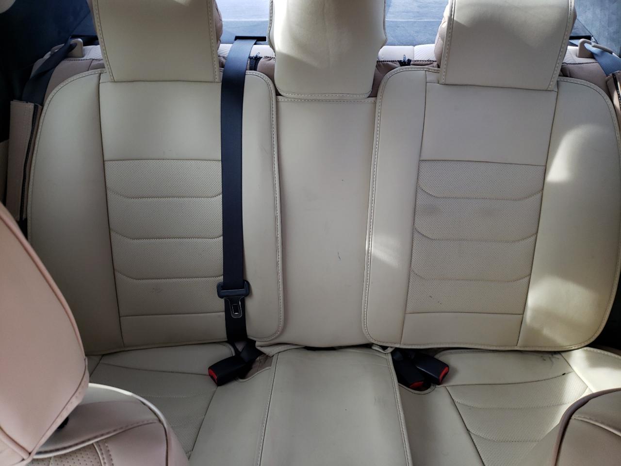 2013 Hyundai Elantra - Image 10