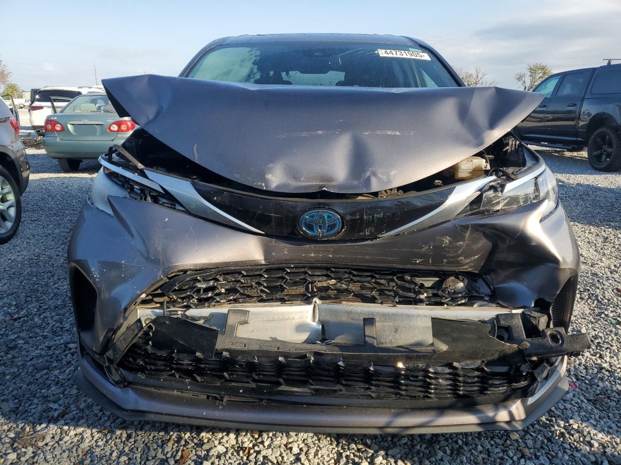 2021 Toyota Sienna - Image 5