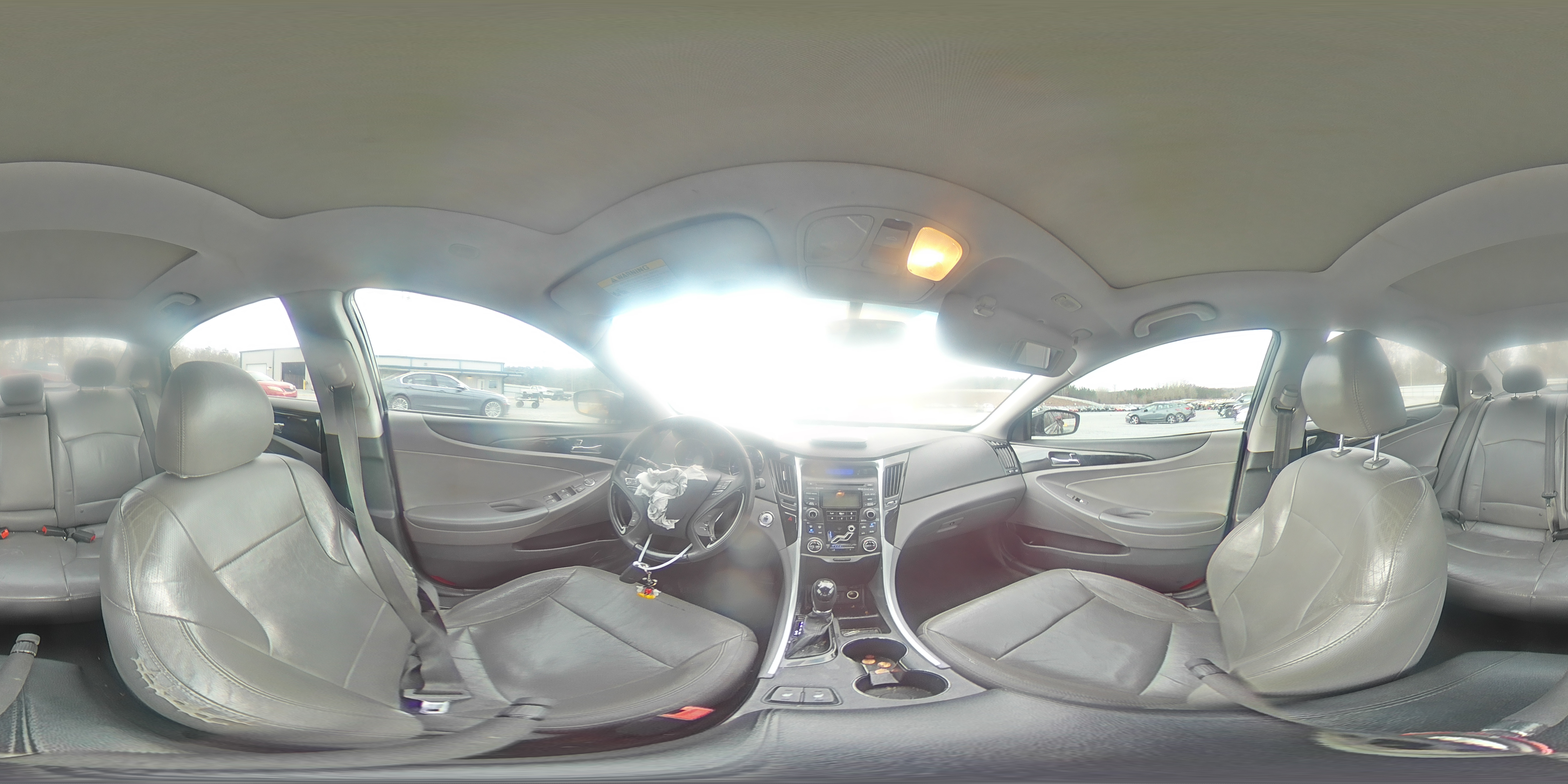 2012 Hyundai Sonata - Image 12