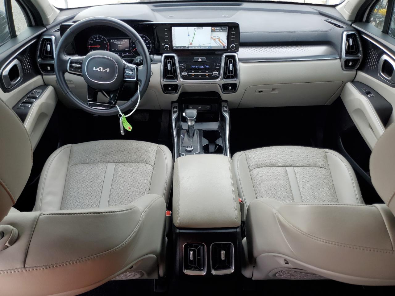 2022 Kia Sorento - Image 8