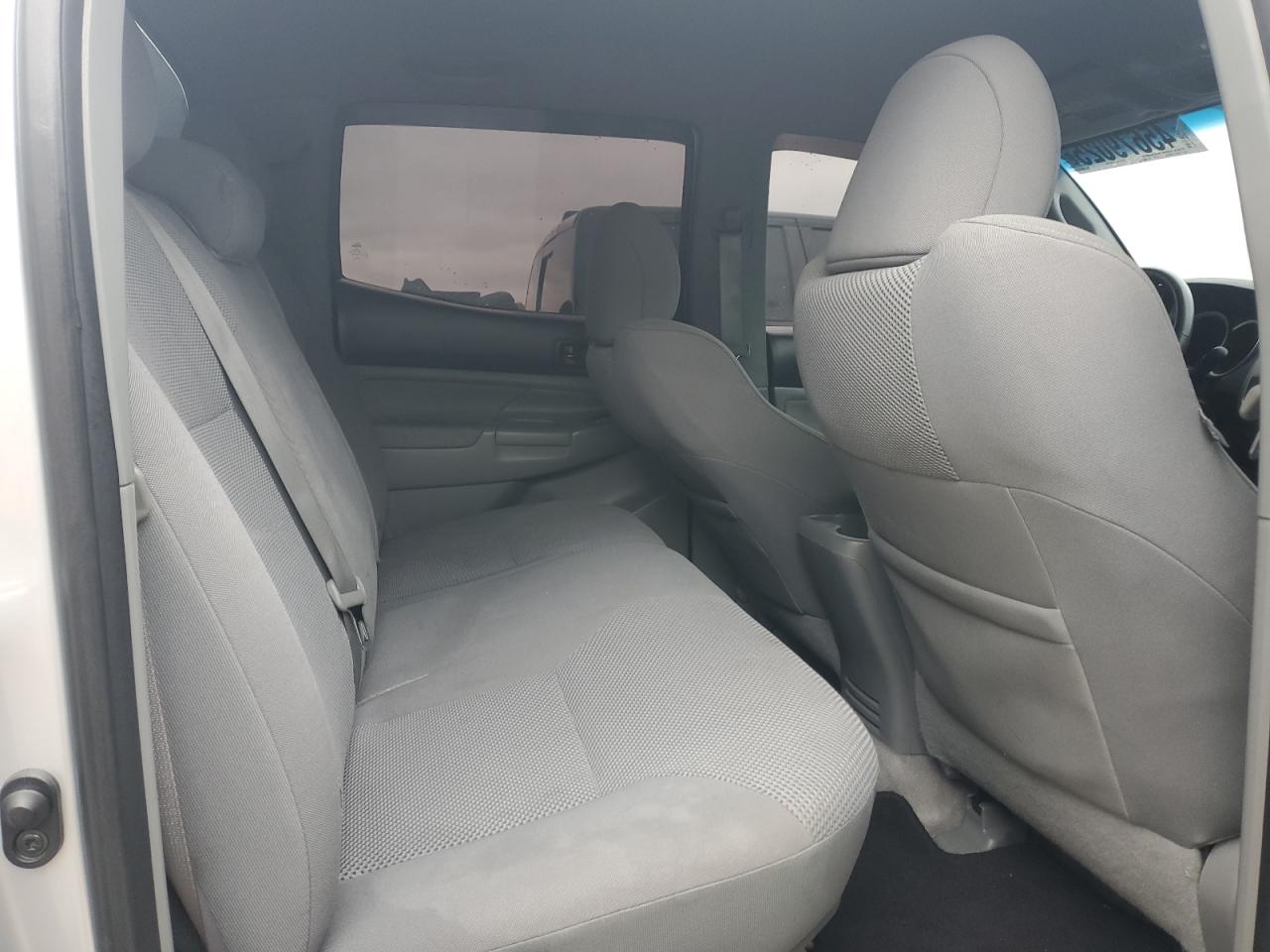 2011 Toyota Tacoma - Image 10