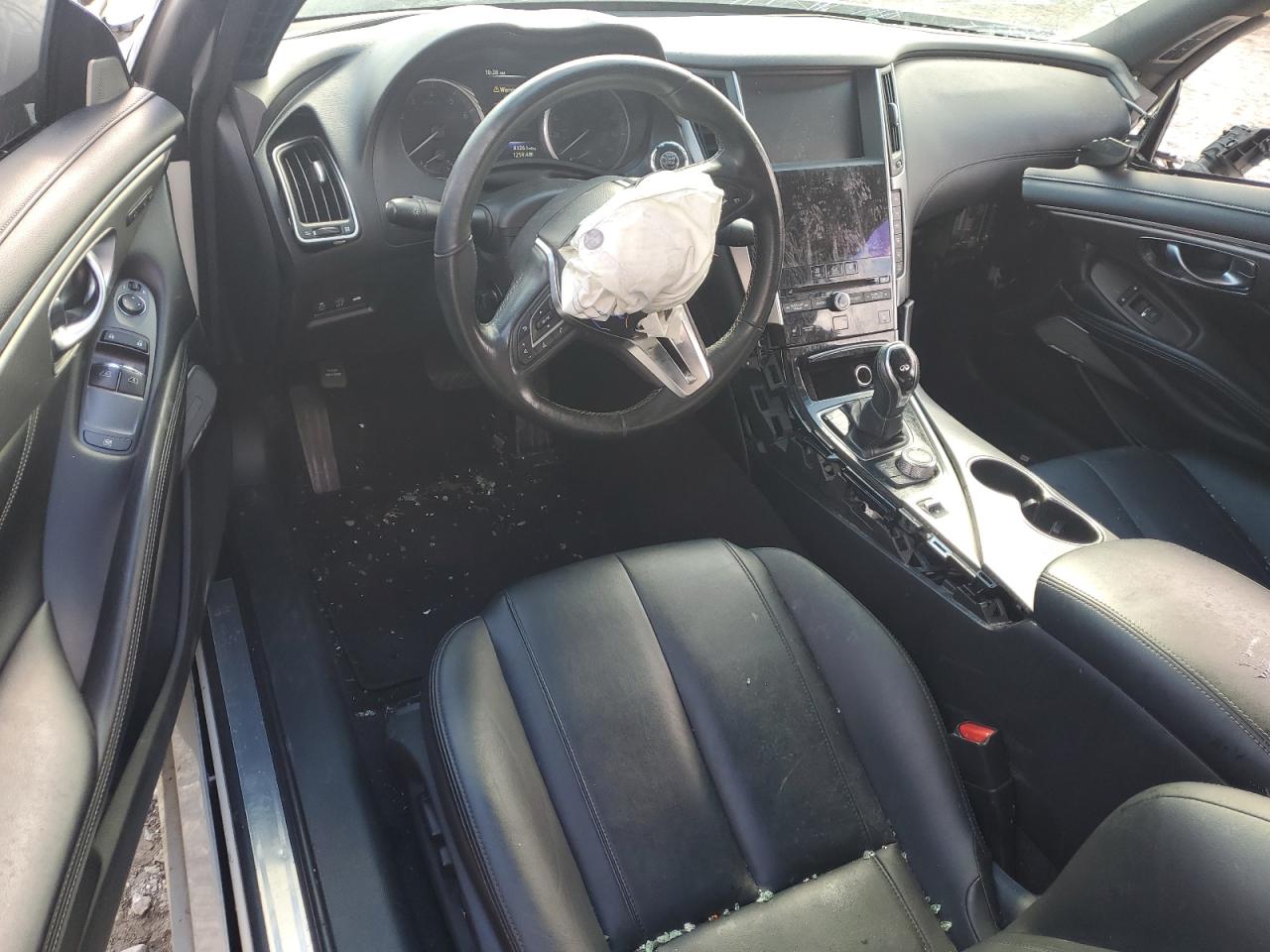 2017 Infiniti Q60 - Image 8