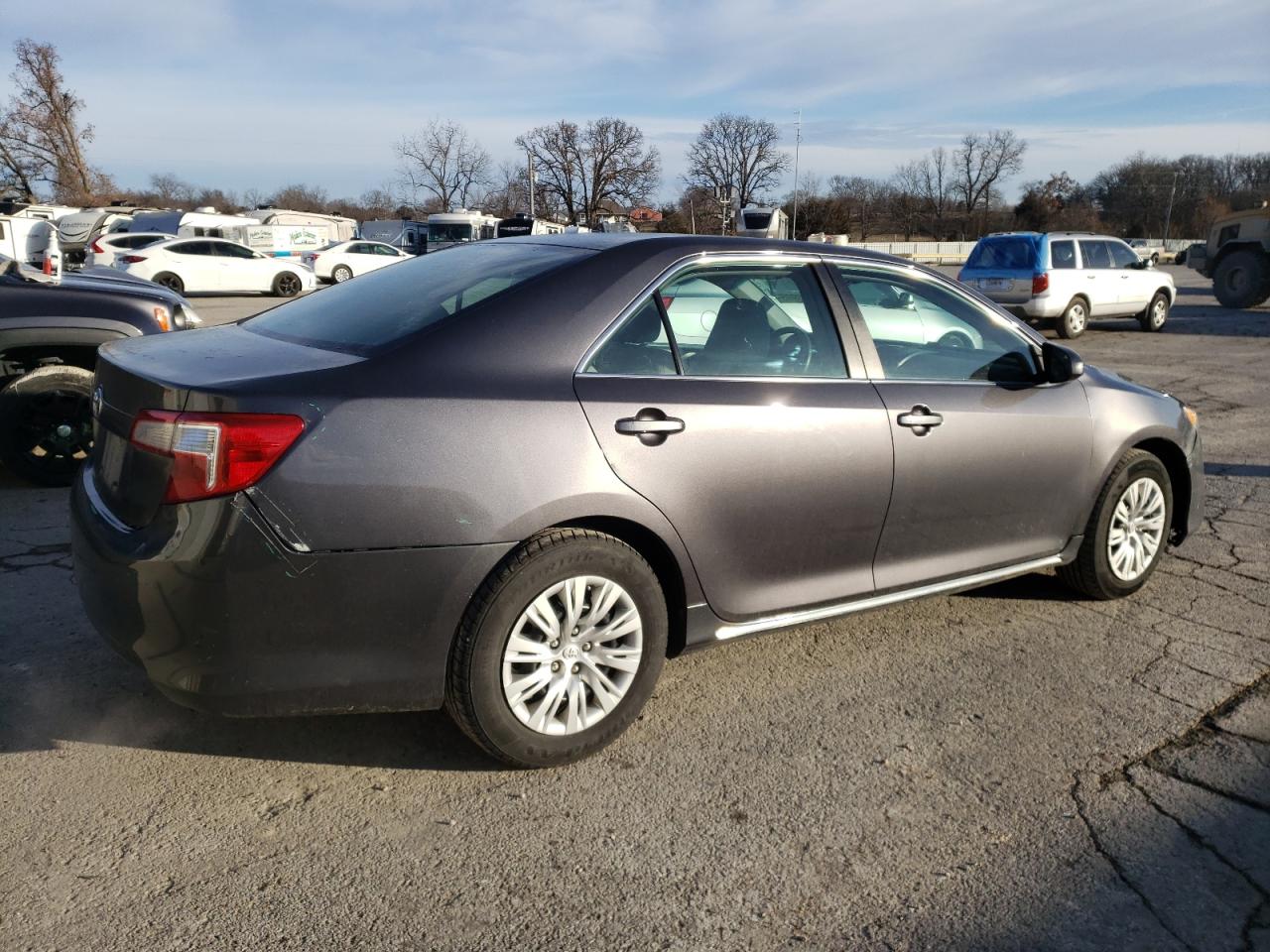 2014 Toyota Camry - Image 3