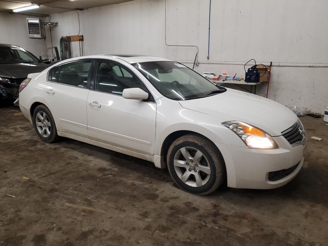 2009 Nissan Altima - Image 4