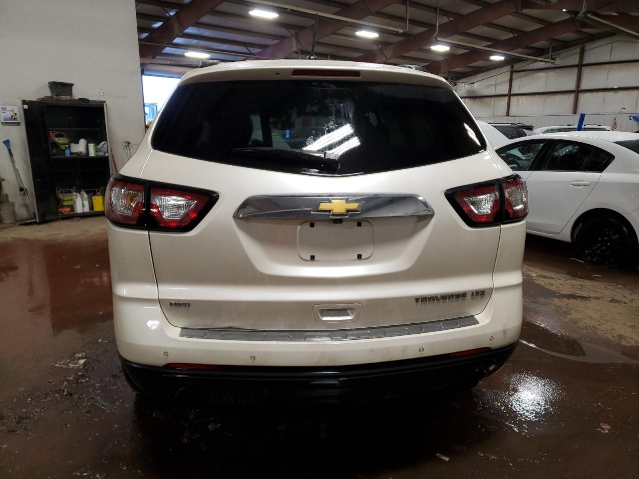 2014 Chevrolet Traverse - Image 6