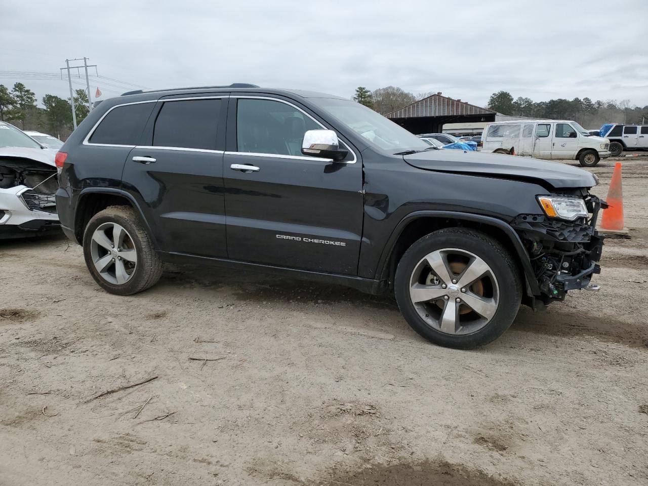 2015 Jeep Grand Cherokee - Image 4