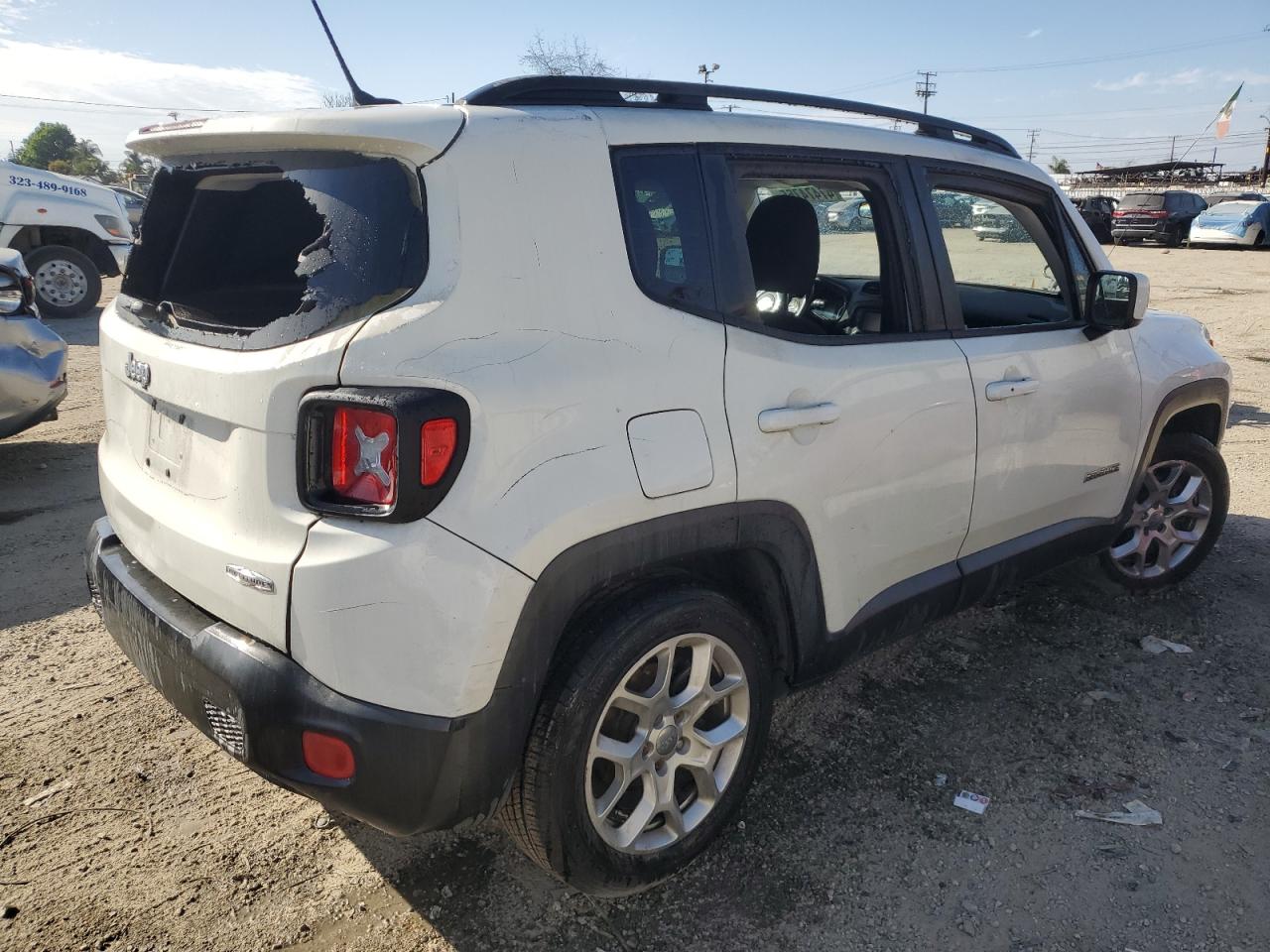 2015 Jeep Renegade - Image 3