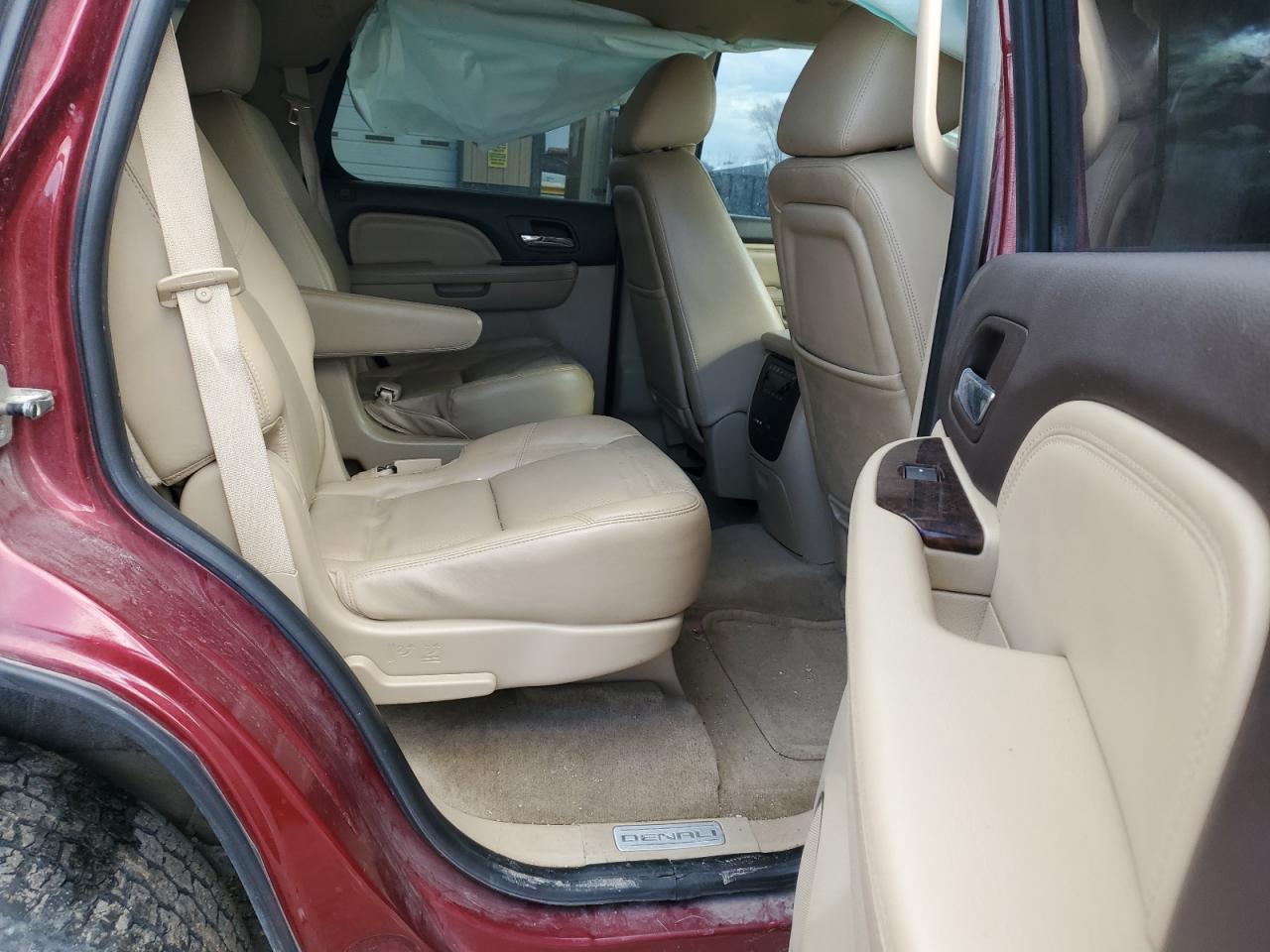 2011 GMC Yukon - Image 11