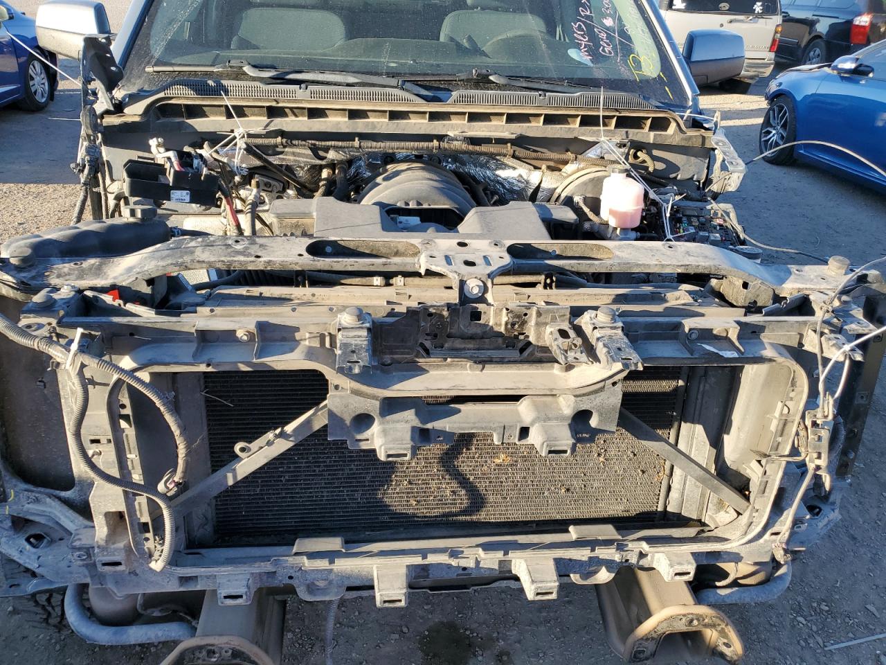 2016 Chevrolet Silverado - Image 11