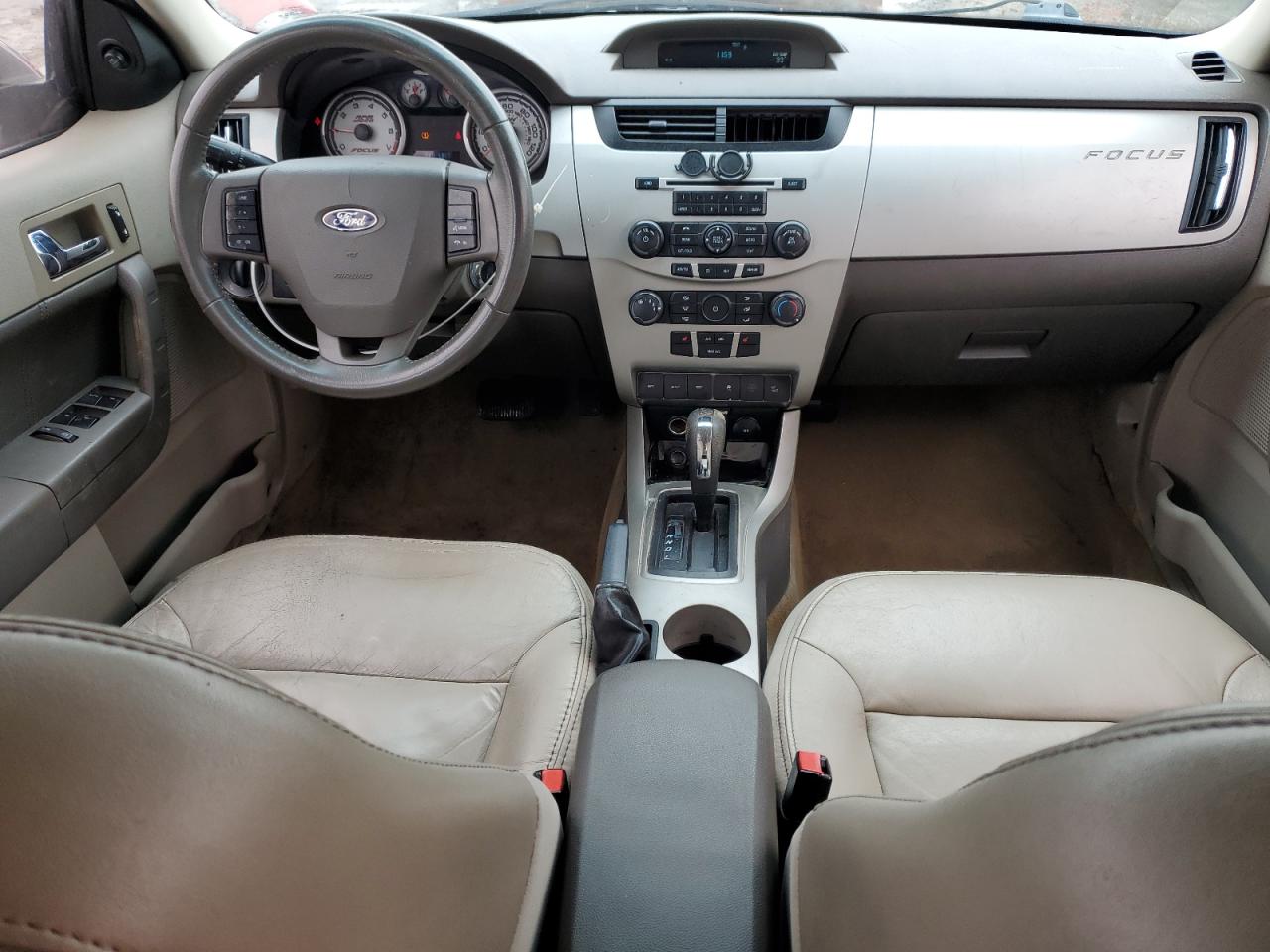 2010 Ford Focus - Image 8