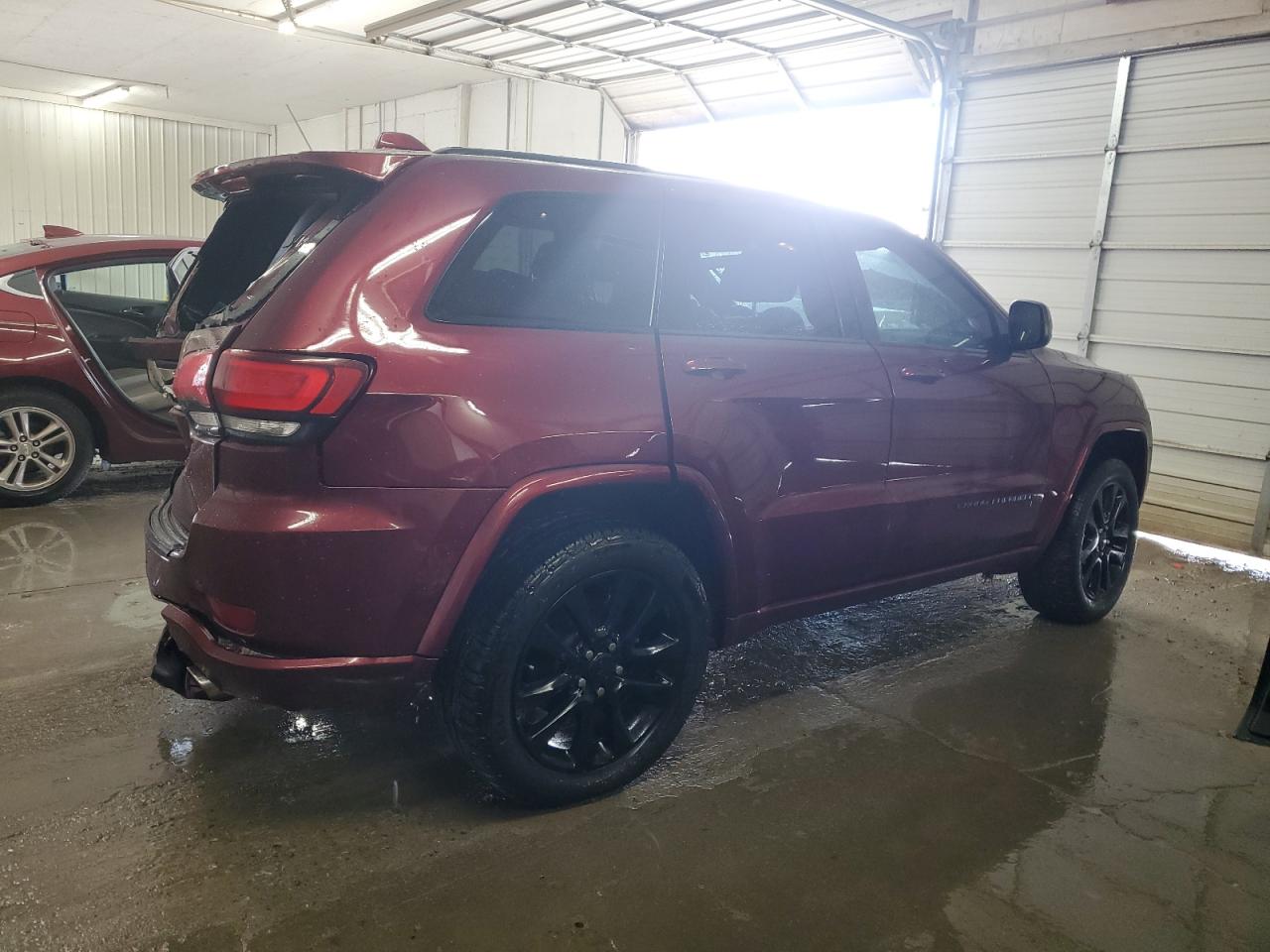 2018 Jeep Grand Cherokee - Image 3