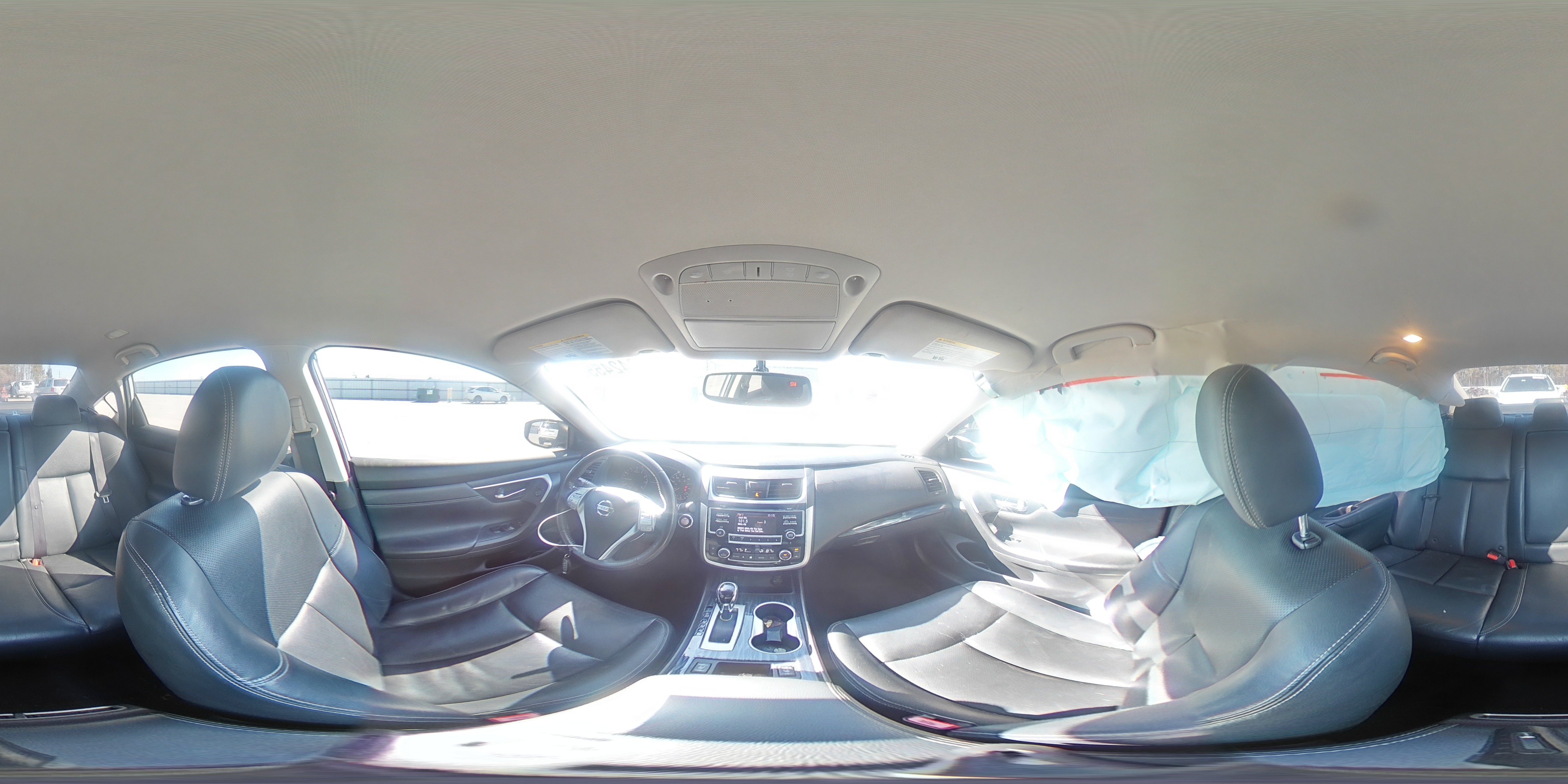 2018 Nissan Altima - Image 12