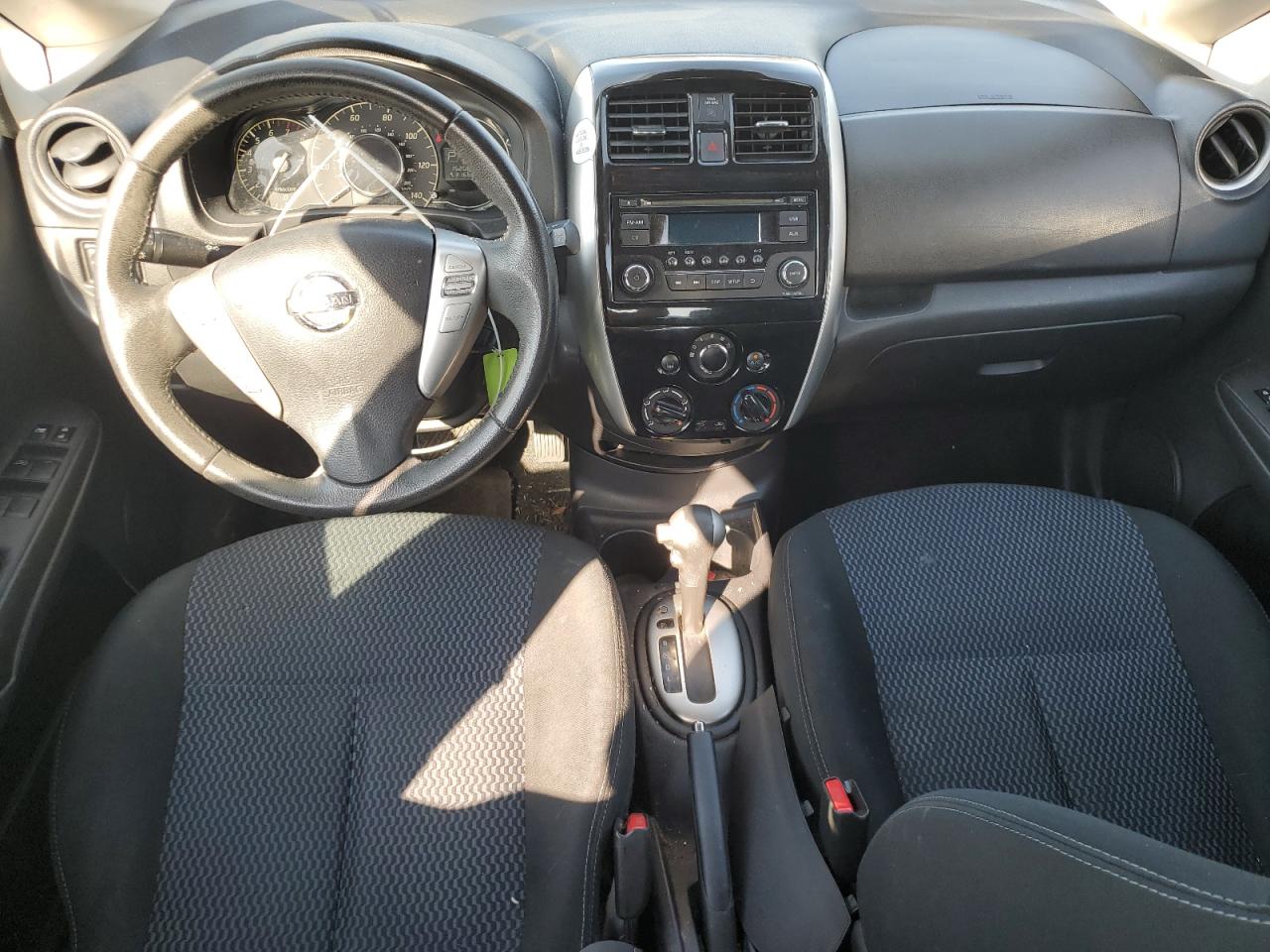 2015 Nissan Versa - Image 8
