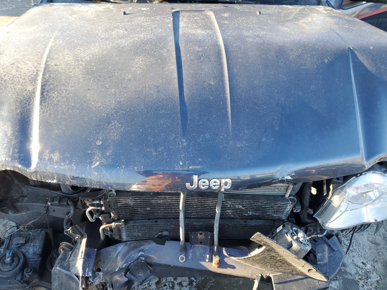 2008 Jeep Grand Cherokee - Image 12