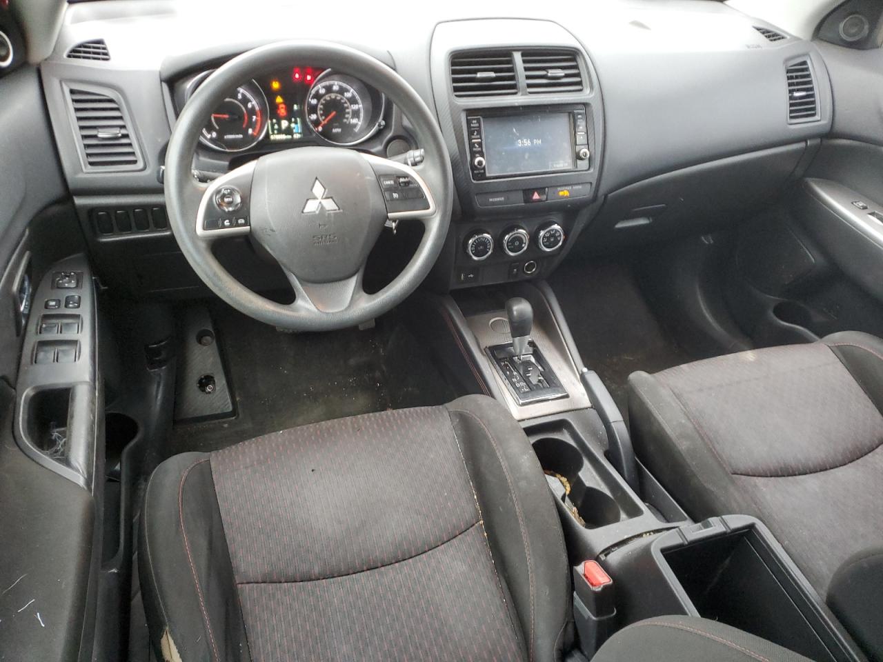 2019 Mitsubishi Outlander - Image 8