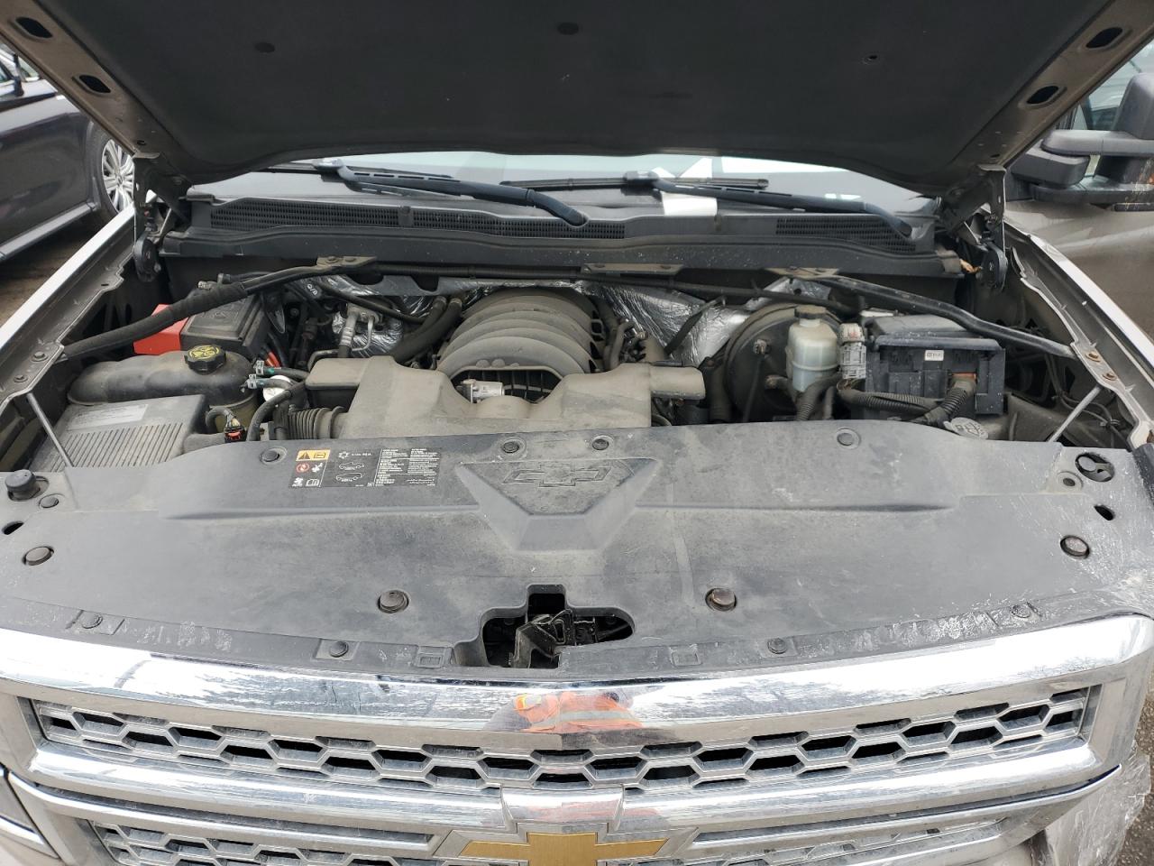 2015 Chevrolet Silverado - Image 13
