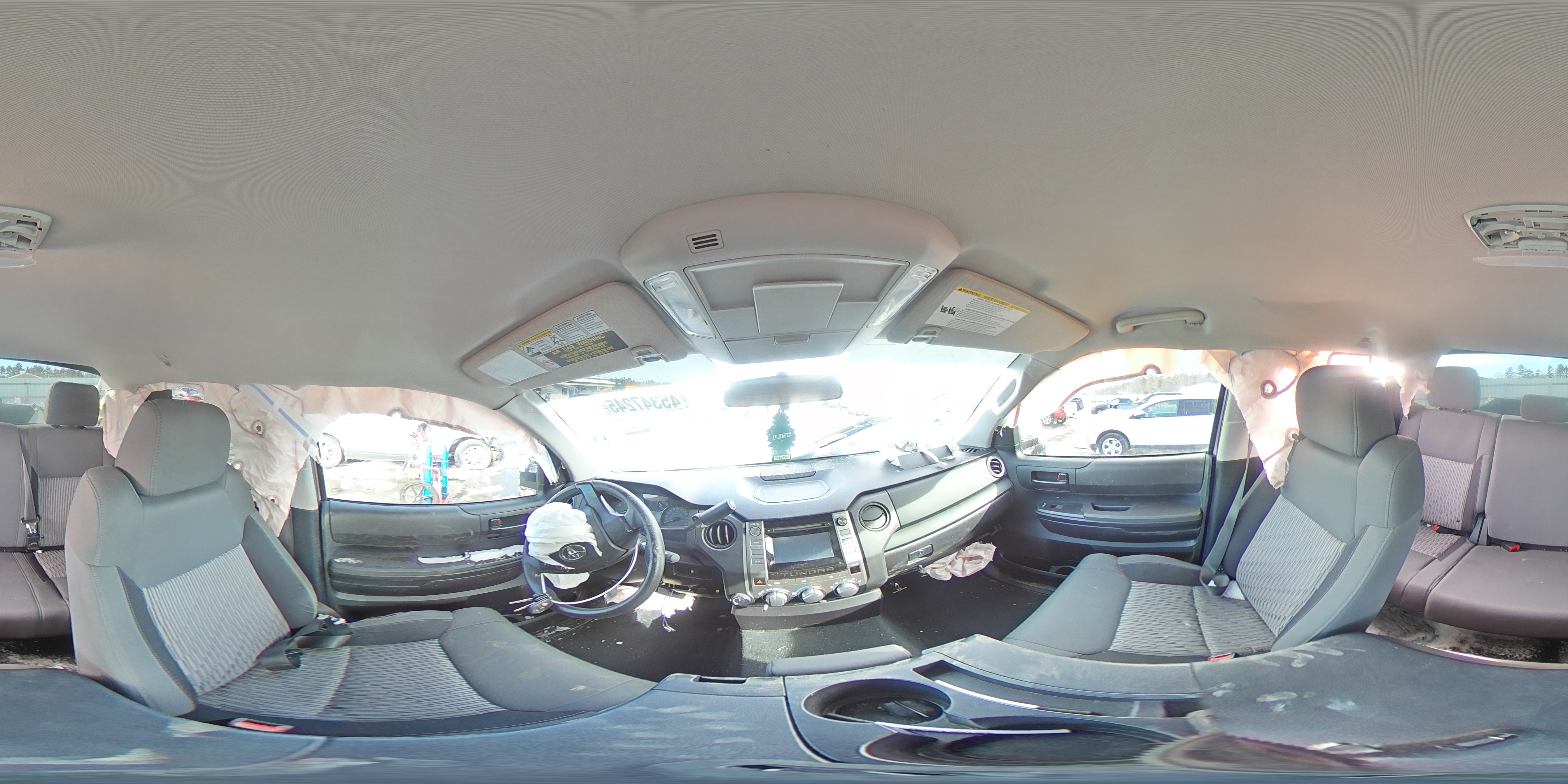 2014 Toyota Tundra - Image 13