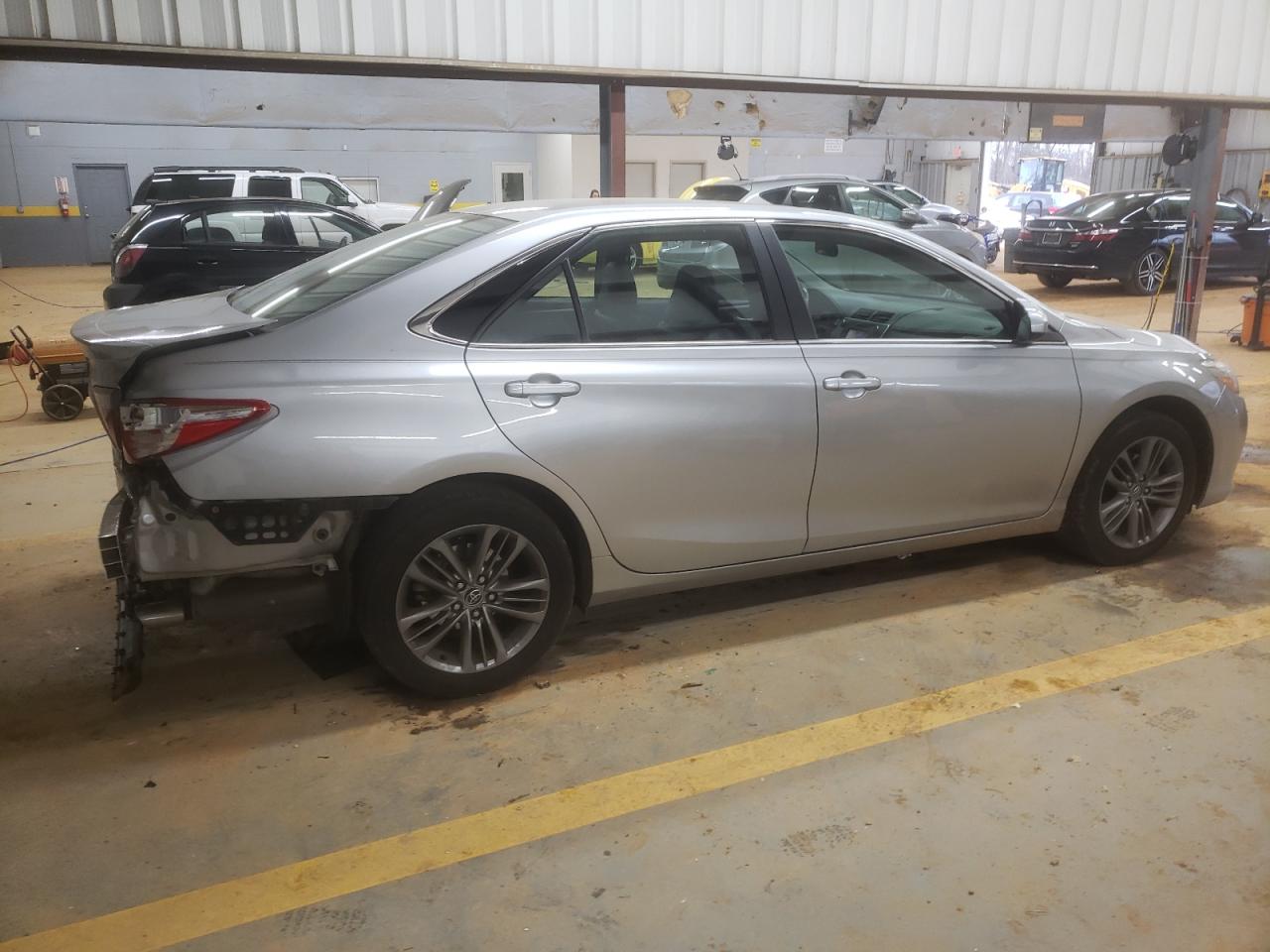 2016 Toyota Camry - Image 3