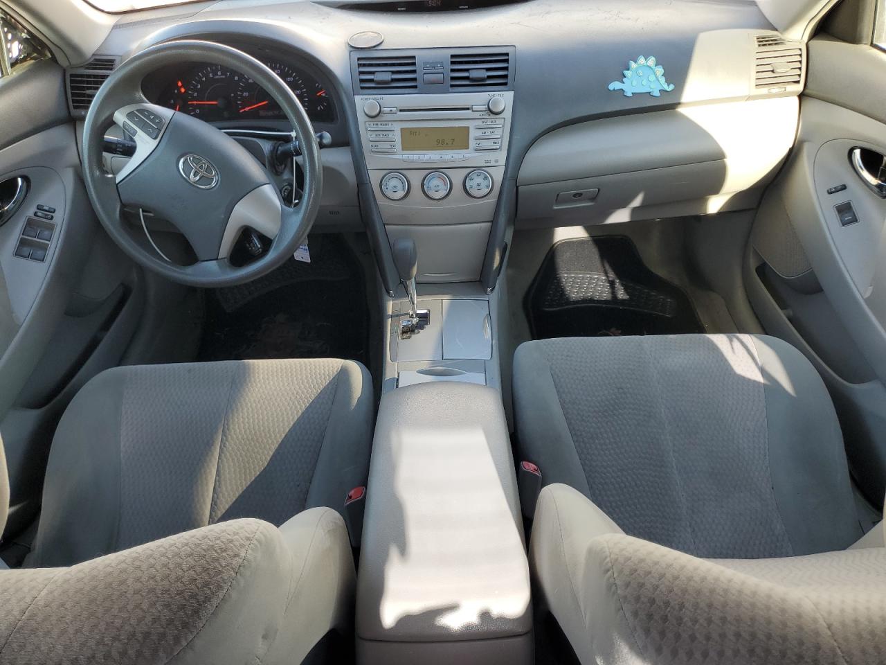 2010 Toyota Camry - Image 8