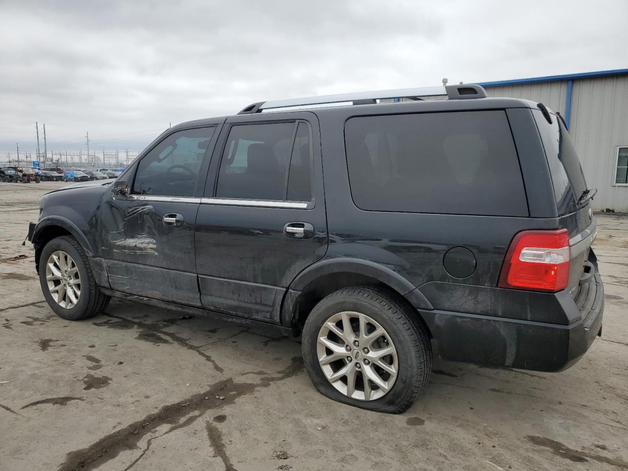 2015 Ford Expedition - Image 2