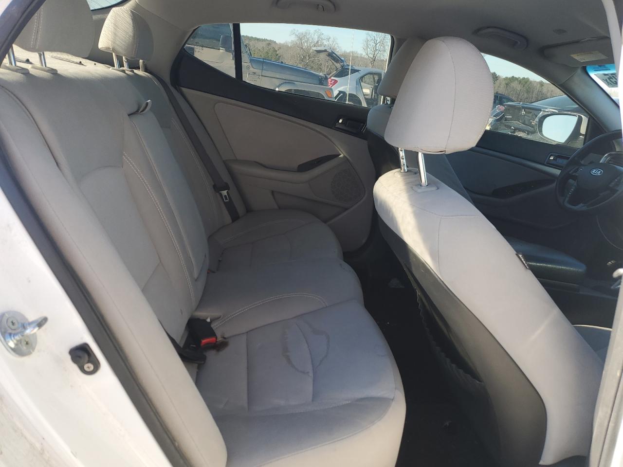 2013 Kia Optima - Image 10
