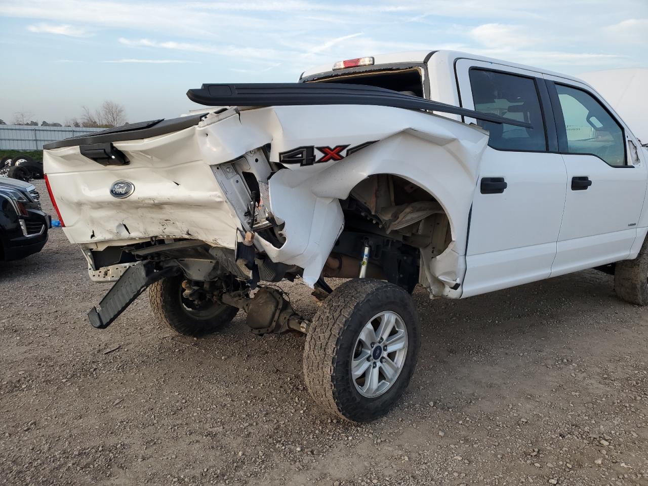 2017 Ford F-150 - Image 10