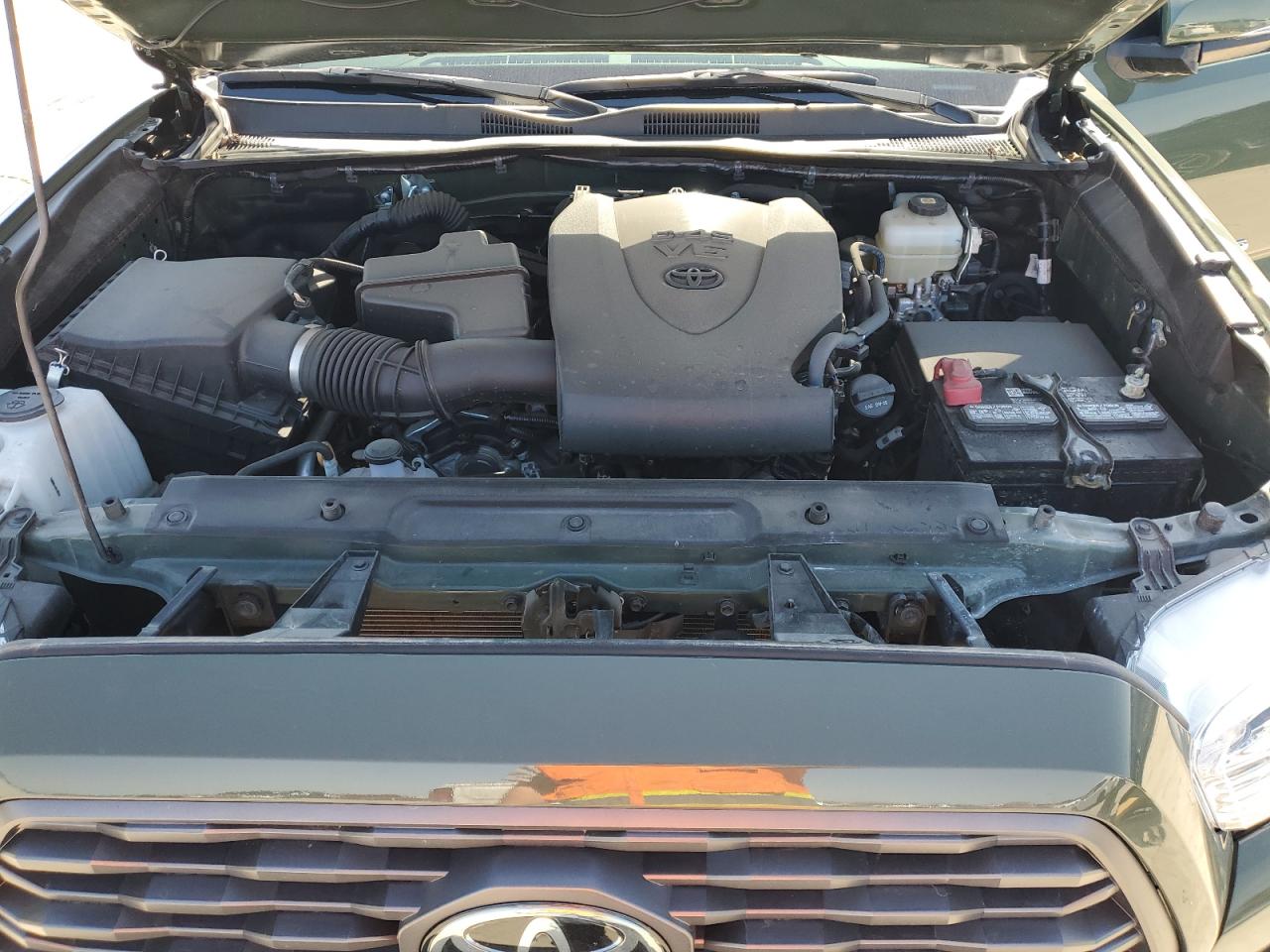 2022 Toyota Tacoma - Image 11
