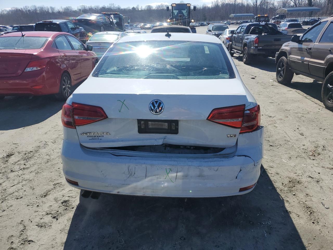 2015 Volkswagen Jetta - Image 6