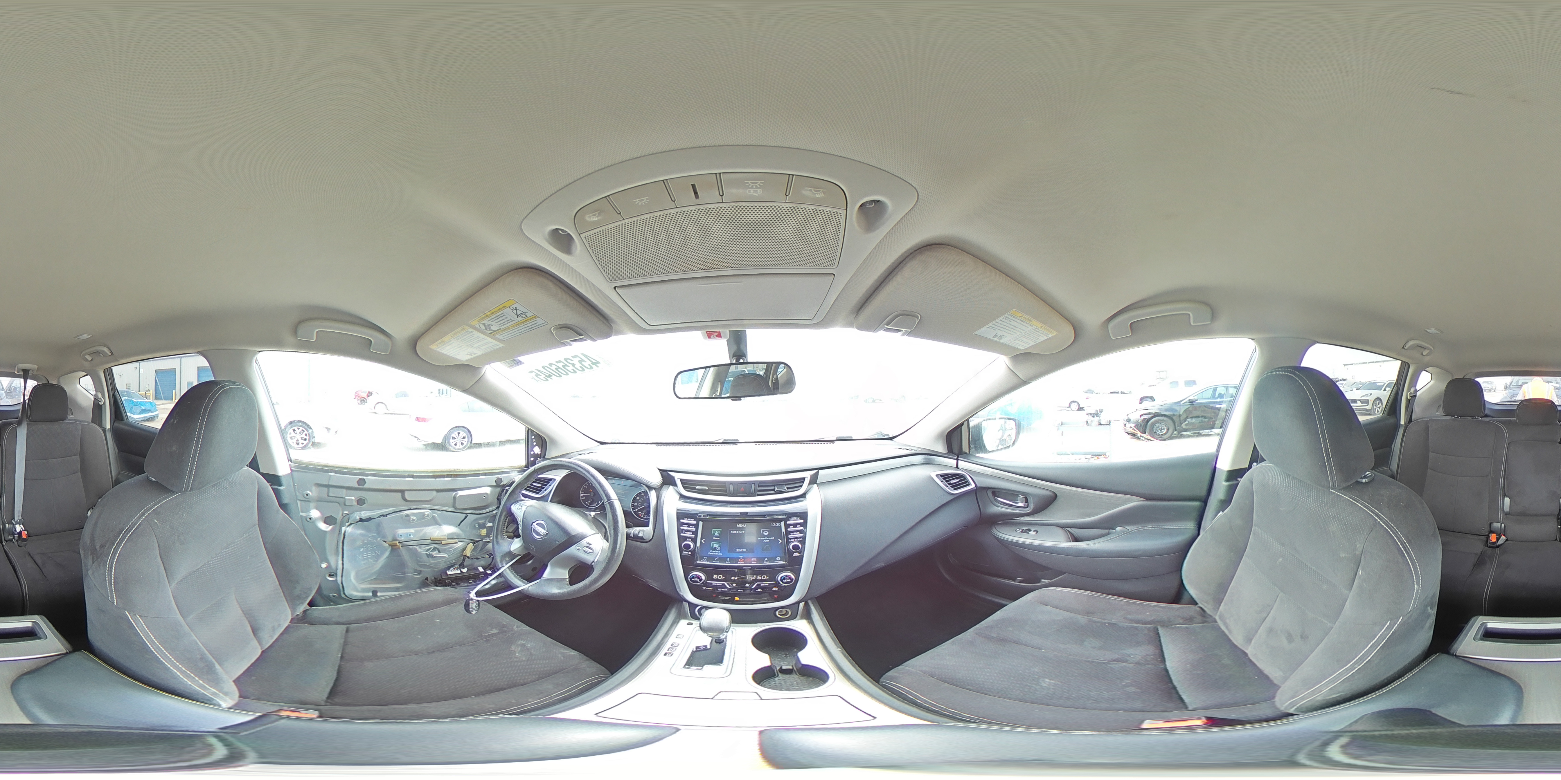 2017 Nissan Murano - Image 16