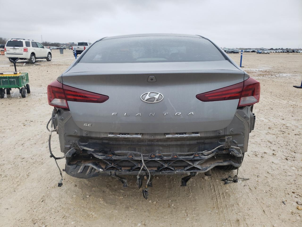 2019 Hyundai Elantra - Image 6