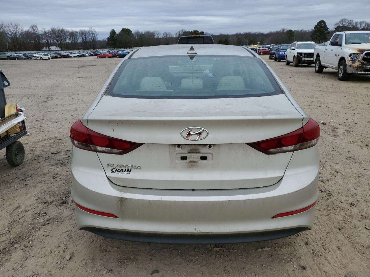 2017 Hyundai Elantra - Image 6