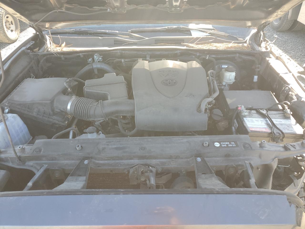 2016 Toyota Tacoma - Image 11