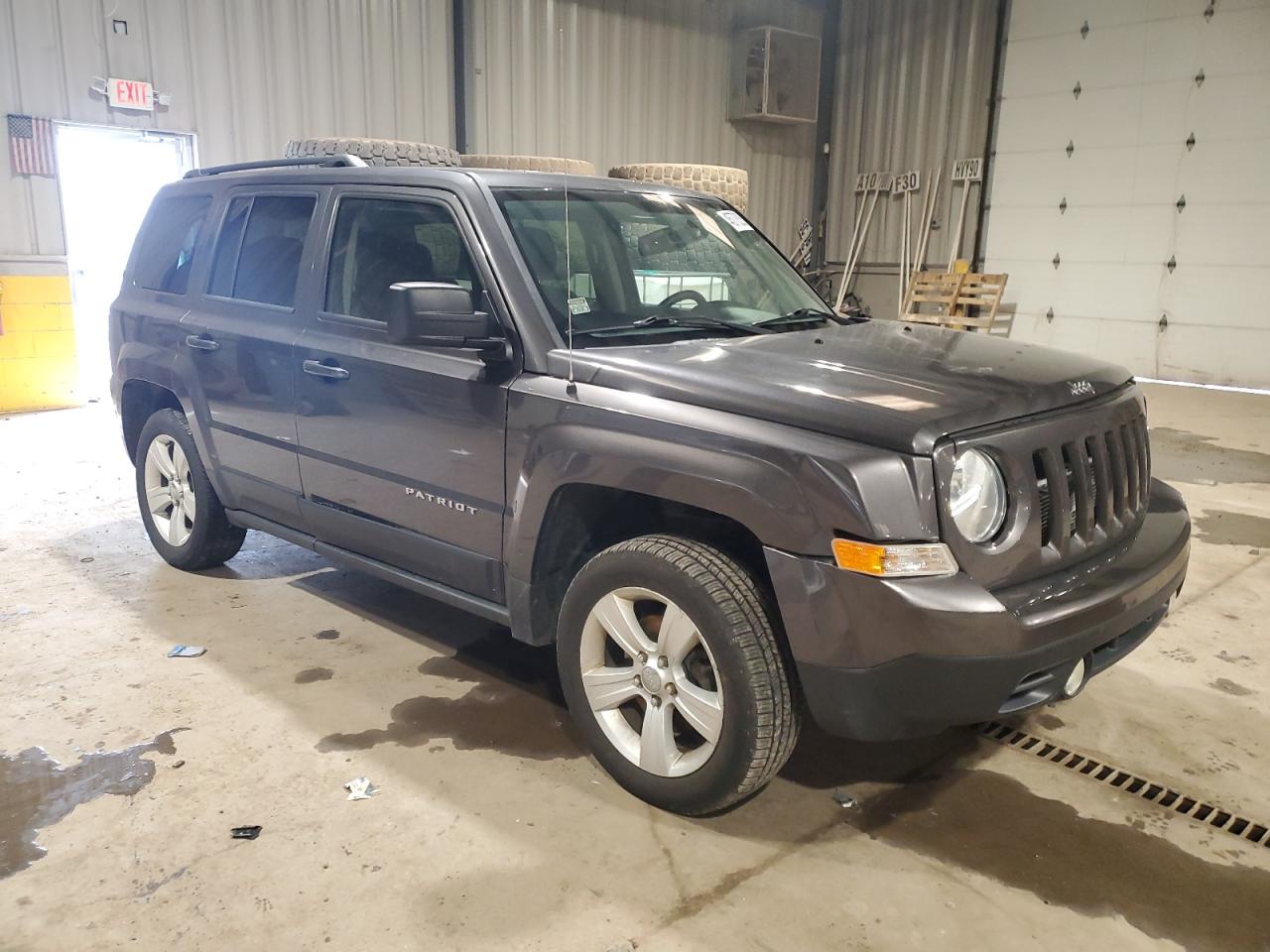 2015 Jeep Liberty (Patriot) - Image 4