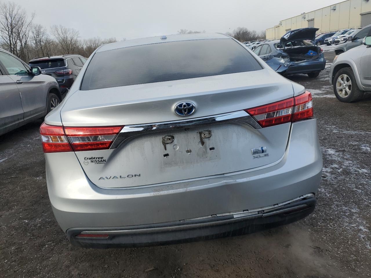 2014 Toyota Avalon - Image 6