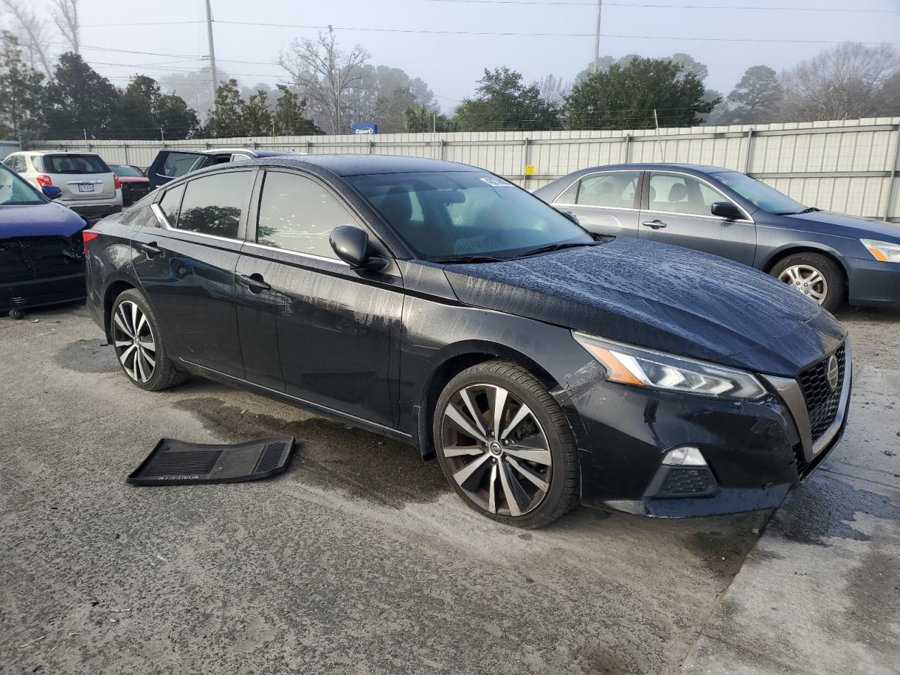 2019 Nissan Altima - Image 4