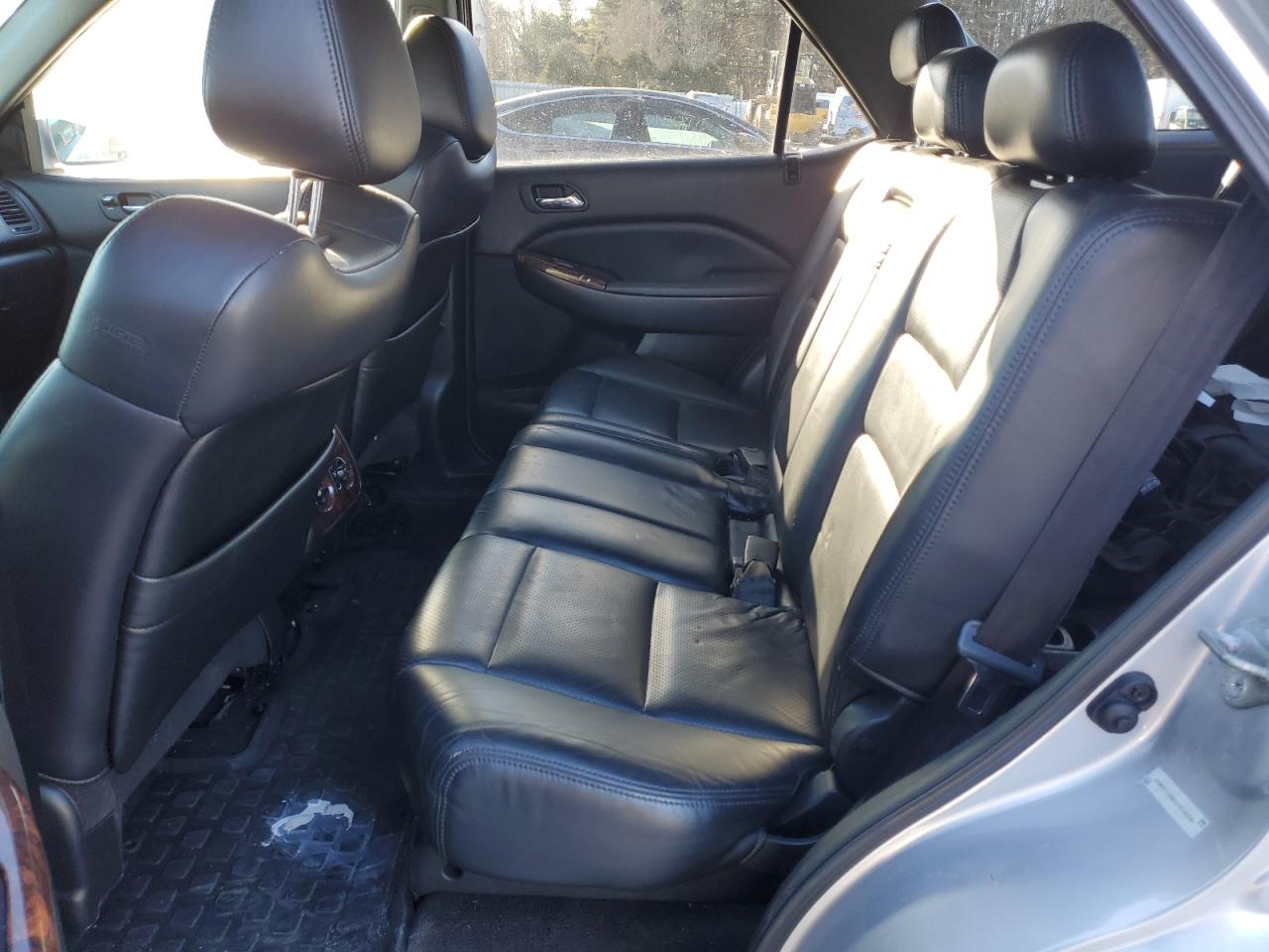 2001 Acura MDX - Image 11