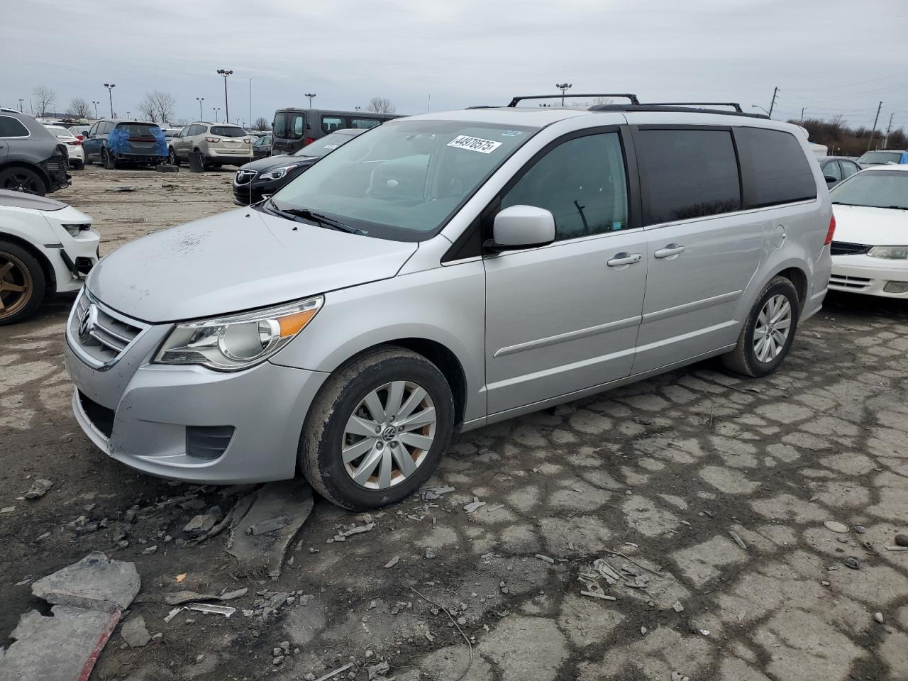 2012 Volkswagen Routan - Image 1